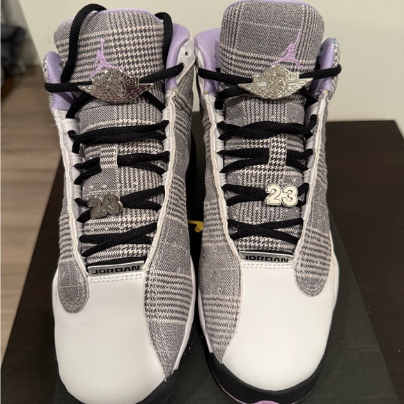 Air Jordan 13 Retro (GS) ‘Houndstooth’ - Picture 2 of 5